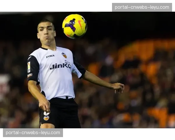 瓦伦西亚与18岁青训后卫完成续约，违约金设定为8000万欧元