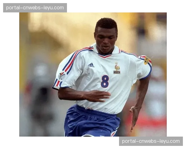 德塞利为曾不看好萨利巴致歉，盛赞其跻身世界顶级后卫